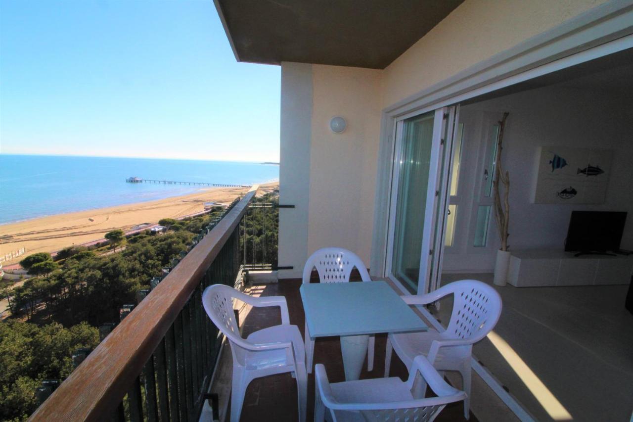 Residence Excelsior Lignano Sabbiadoro Exterior foto