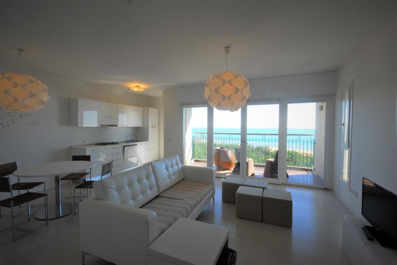 Residence Excelsior Lignano Sabbiadoro Exterior foto