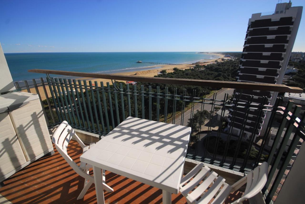Residence Excelsior Lignano Sabbiadoro Exterior foto
