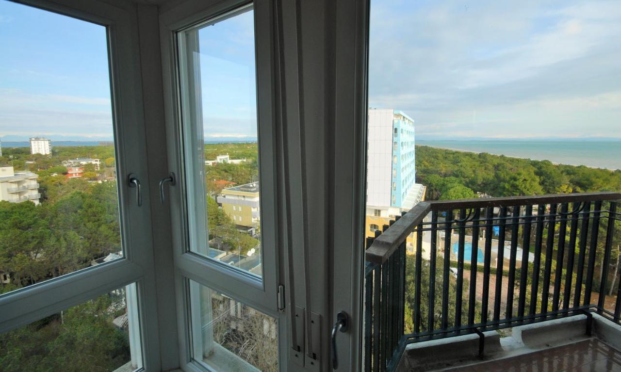 Residence Excelsior Lignano Sabbiadoro Exterior foto